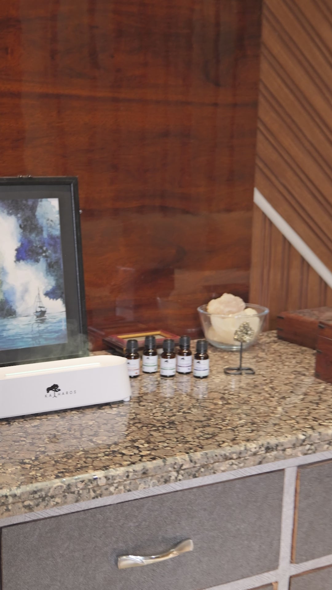 Katharos Flames Aroma Sleek Humidifier with 2x Complimentary Fragrance Oils (15 mL each)